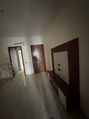 Room in 6+ BHK Villa at Aerocity – for Sale