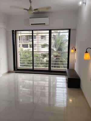 Room in 3 BHK Apartment at Vaibhav Paradise, Santacruz East – for Sale
