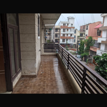 Balcony in 4 BHK Builder Floor at Chirag Homes, Sector 42 – for Rent