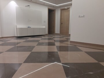 Room in 1 BHK Apartment at Borivali East – for Rent