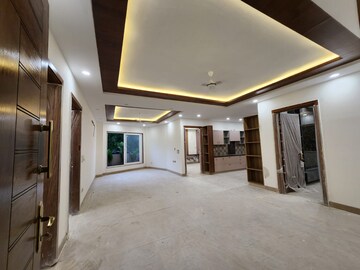 Living Room in 1 BHK Apartment at Borivali East – for Rent