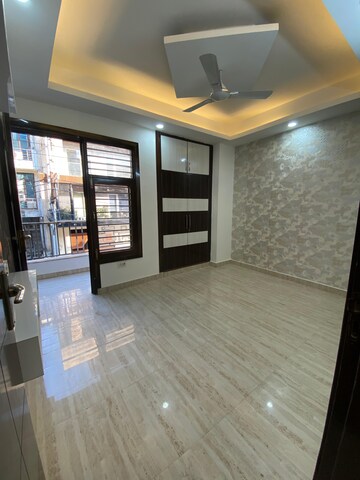 Room in 3 BHK Apartment at Esteem Enclave, Arekere – for Rent