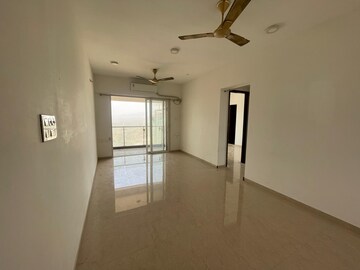 Room in 2 BHK Apartment at JP Decks, Goregaon East – for Sale