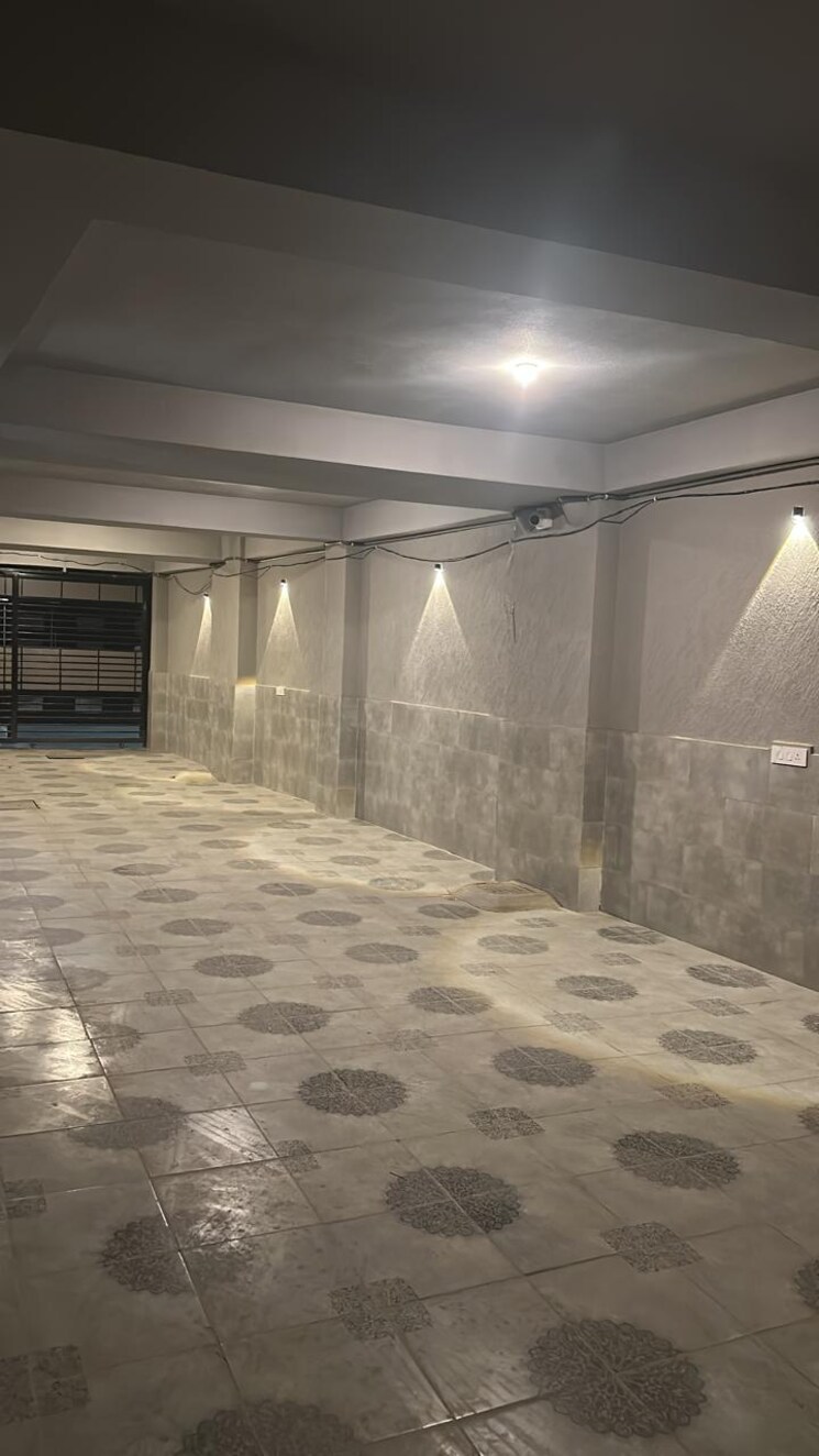  Parking, sector 23 dwarka 3 Bedroom 110 Sq.Yd. Apartment In Sector 23 Dwarka Delhi 8830011