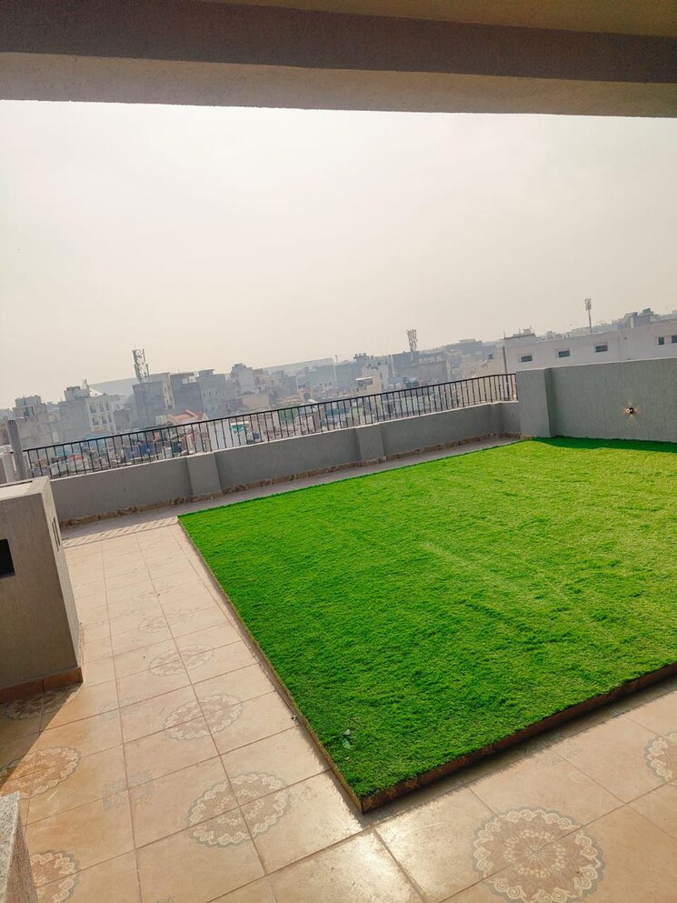 Exterior View, sector 23 dwarka 3 Bedroom 110 Sq.Yd. Apartment In Sector 23 Dwarka Delhi 8830011