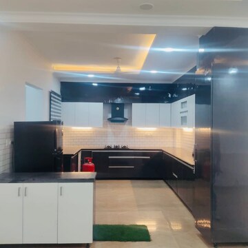 Kitchen in 4 BHK Builder Floor at Srishti Greenfield Homes, Sector 42 – for Rent