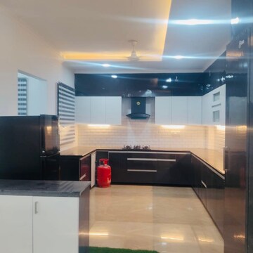 Kitchen in 4 BHK Builder Floor at Srishti Greenfield Homes, Sector 42 – for Rent