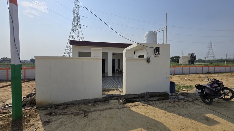 Exterior View, daurala  110 Sq.Yd. Plot In Daurala Meerut 8830185