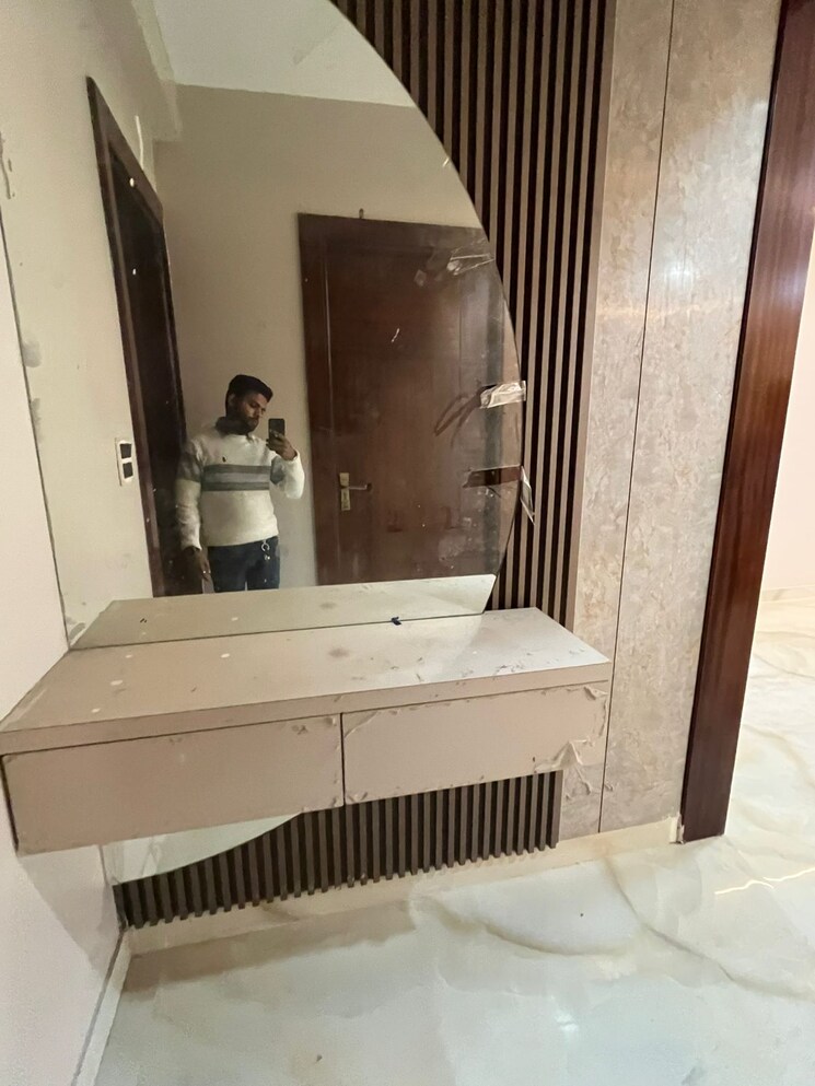 Bathroom, tdi-the-retreat 4 Bedroom 300 Sq.Yd. Builder Floor In Sector 89 Faridabad 8830147