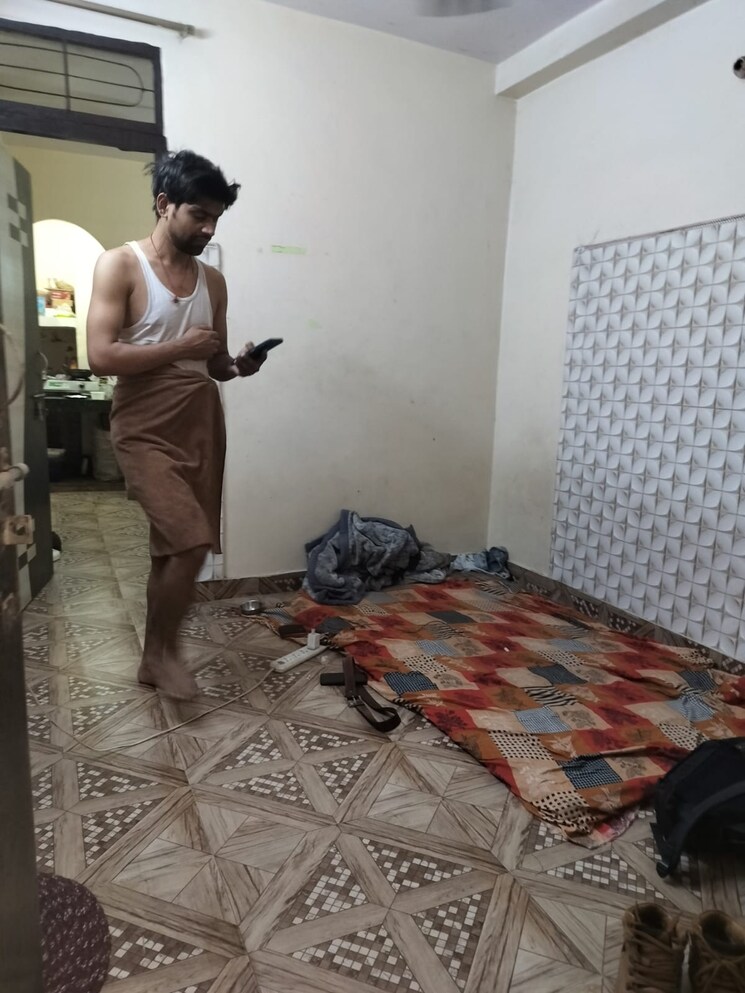 Bedroom, new ashok nagar 3 Bedroom 1229 Sq.Ft. Apartment In New Ashok Nagar Delhi 8829198