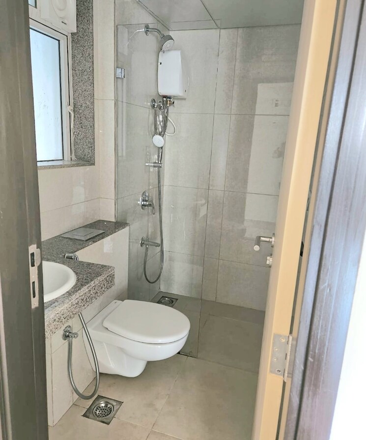Bathroom, l-t-emerald-isle 3 Bedroom 1300 Sq.Ft. Apartment In Powai Mumbai 8830173
