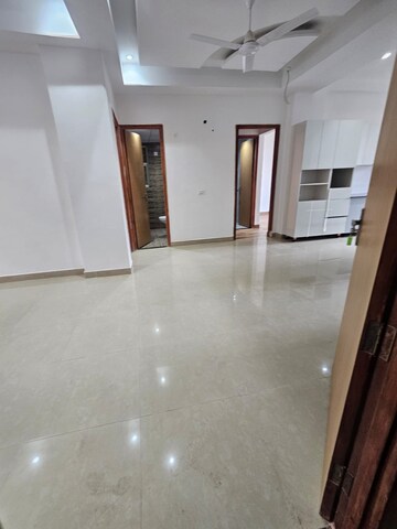 Room in 3 BHK Apartment at White Lily Residency, Sonipat Road – for Sale