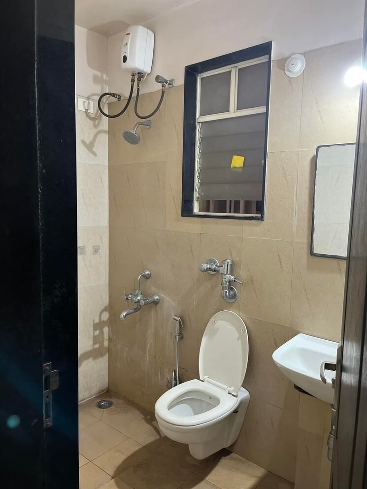 Bathroom, nyati-ebony 2 Bedroom 1064 Sq.Ft. Apartment In Undri Pune 8830217