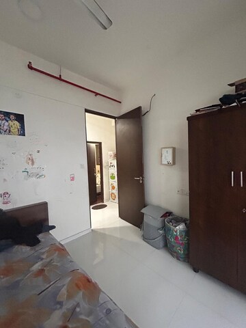 Furnished Amenities in 2 BHK Apartment at Ruparel Iris, Matunga West – for Rent