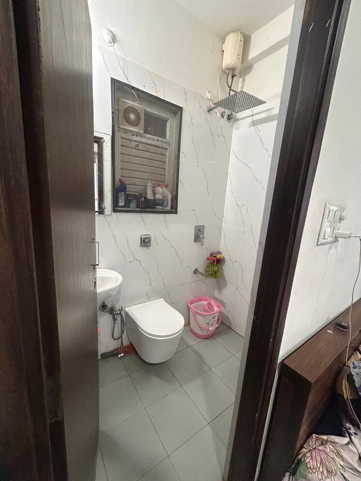 Bathroom, ruparel-iris 2 Bedroom 801 Sq.Ft. Apartment In Matunga West Mumbai 8830269