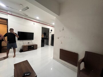  2 BHK Apartment at Ruparel Iris, Matunga West – for Rent