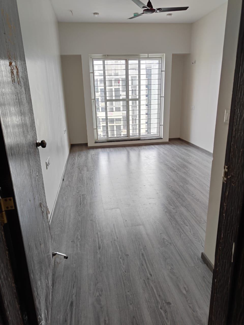 2 BHK + Servant Room Apartment For Rent in Ganga Legend