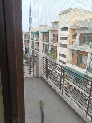 Balcony in 3 BHK Builder Floor at Guru Nanak Enclave, Dhakoli – for Sale