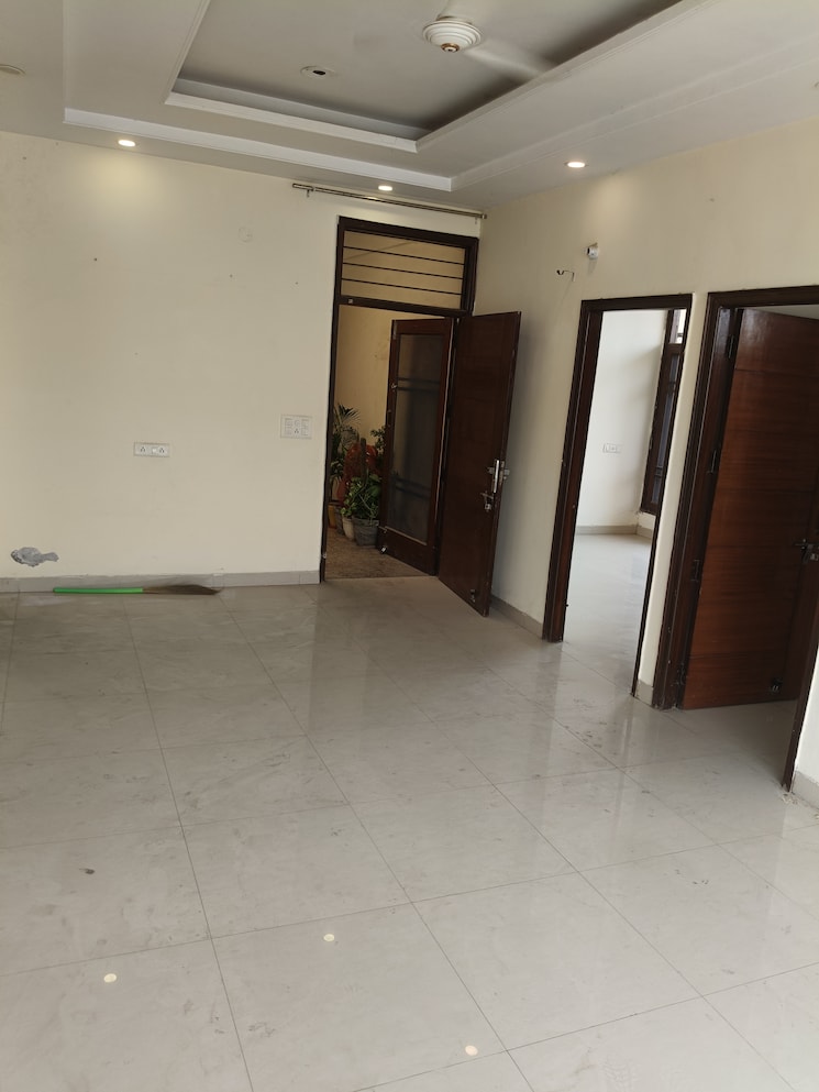 Room, guru-nanak-enclave 3 Bedroom 1150 Sq.Ft. Builder Floor In Dhakoli Zirakpur 8830395