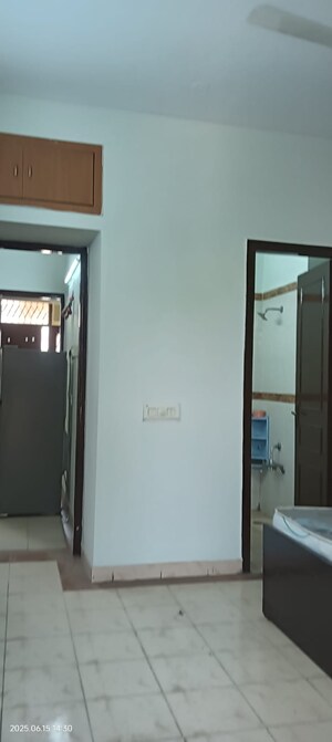 Room in 3 BHK Builder Floor at Ardee City, Sector 52 – for Sale