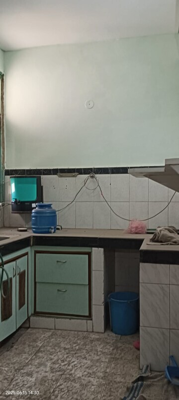 Kitchen in 3 BHK Builder Floor at Ardee City, Sector 52 – for Sale
