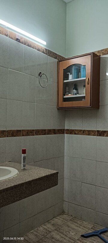 Bathroom in 3 BHK Builder Floor at Ardee City, Sector 52 – for Sale