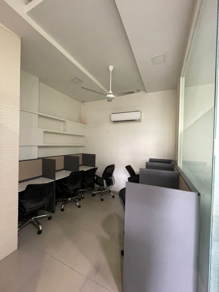Team Area, sola road Commercial Office Space 1644 Sq.Ft. In Sola Road Ahmedabad 8830352