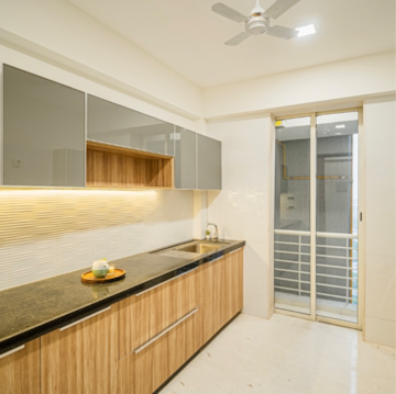Room in 3 BHK Apartment at Ekta Tripolis, Goregaon West – for Sale