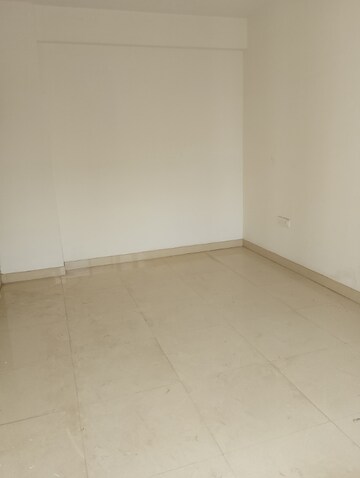 Room in 2 BHK Builder Floor at Vip Road – for Rent