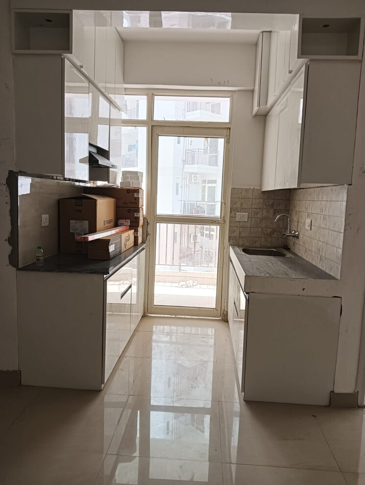 Kitchen, suncity-avenue-76 2 Bedroom 735 Sq.Ft. Apartment In Sector 76 Gurgaon 8830399