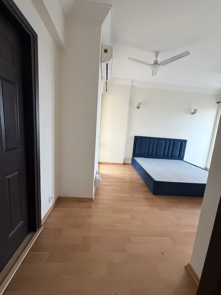 Bathroom, ardee-city-palm-grove-heights 3 Bedroom 2350 Sq.Ft. Apartment In Sector 52 Gurgaon 8830427