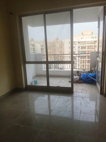 Room in 2 BHK Apartment at Eros Wembley Estate, Sector 50 – for Rent