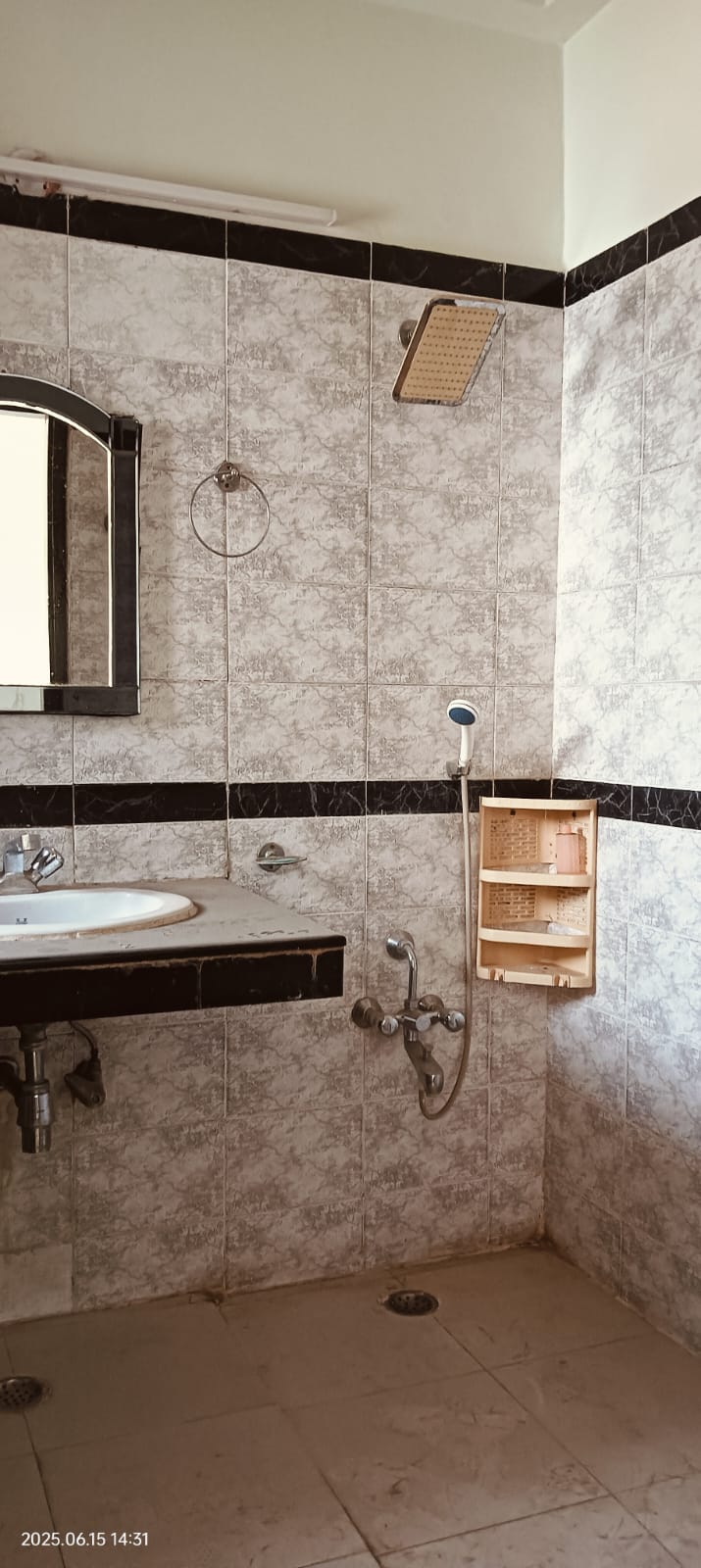 2 BHK + Extra Room Builder Floor For Sale in SS Mayfield Gardens