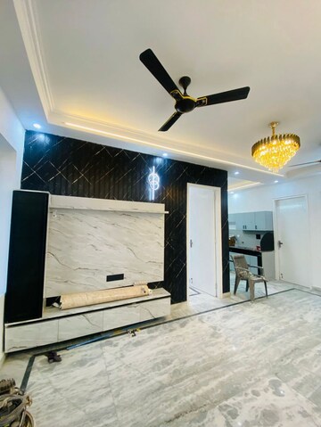 Room in 3 BHK Builder Floor at Green Fields Colony – for Rent