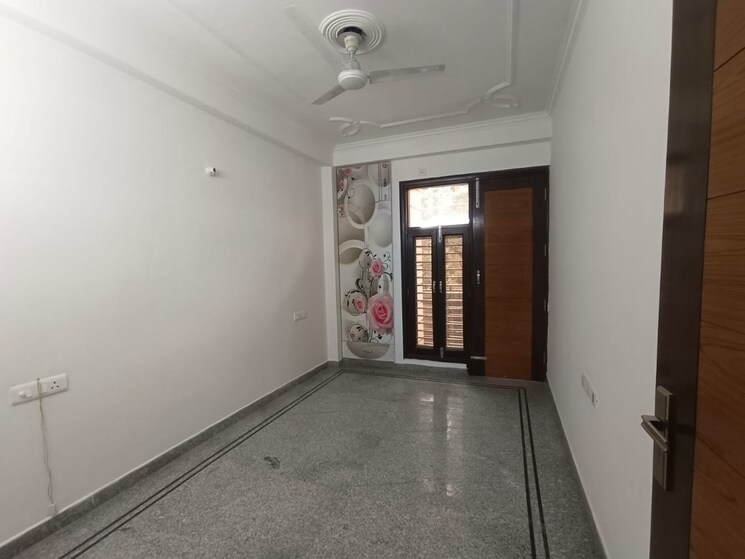Room, chattarpur 3 Bedroom 150 Sq.Yd. Builder Floor In Chattarpur Delhi 8830492