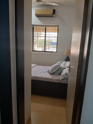 Bedroom in 2 BHK Apartment at Khar West – for Rent