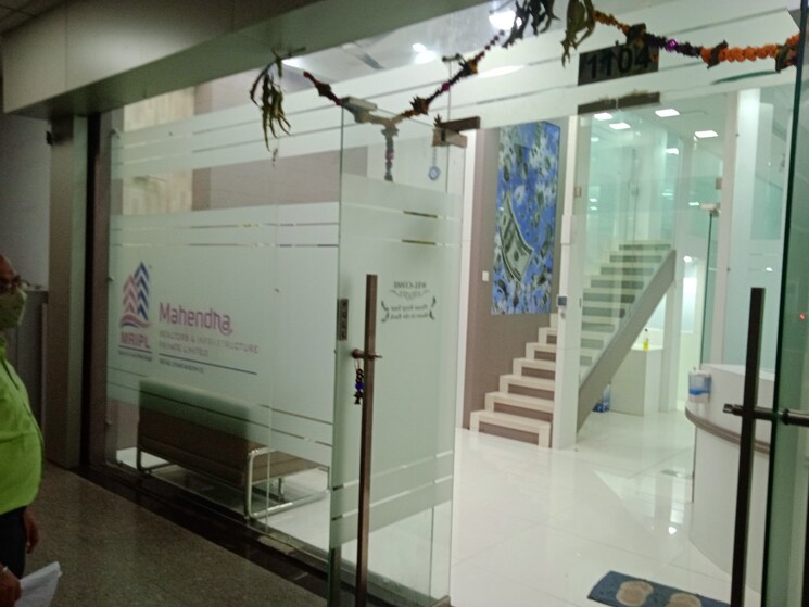 Team Area, matoshree-quantum-tower Commercial Office Space 2200 Sq.Ft. In Malad West Mumbai 8830517