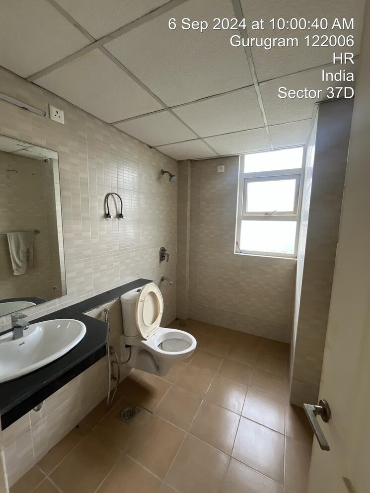 Attached Bathroom, bptp-park-serene 4 Bedroom 2450 Sq.Ft. Apartment In Sector 37d Gurgaon 8830519