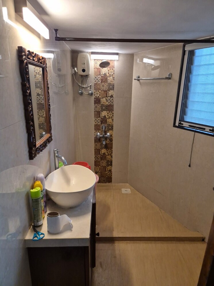 Bathroom, bandra west 1 Bedroom 550 Sq.Ft. Apartment In Bandra West Mumbai 8830521