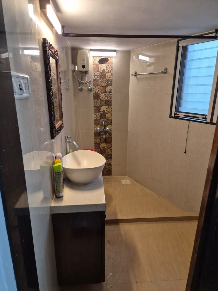 Bathroom, bandra west 1 Bedroom 550 Sq.Ft. Apartment In Bandra West Mumbai 8830521