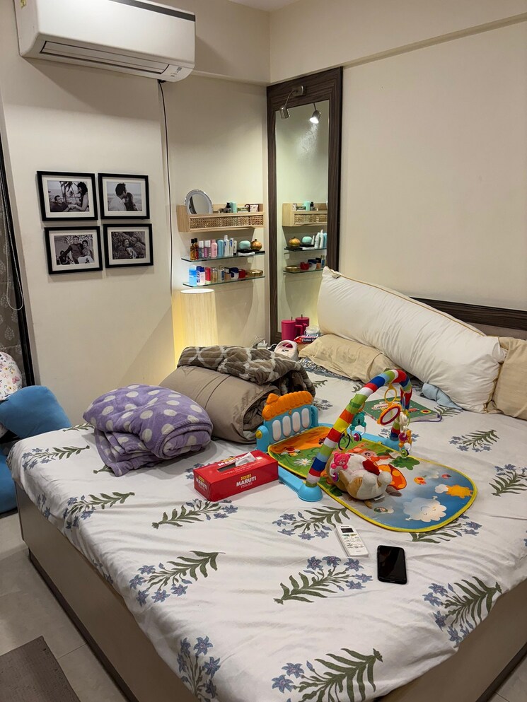 Bedroom, khar west 1 Bedroom 550 Sq.Ft. Apartment In Khar West Mumbai 8830543