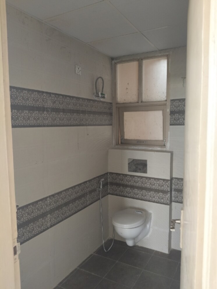 Bathroom, lotus-elise 3 Bedroom 1875 Sq.Ft. Apartment In Sector 99 Gurgaon 8830561