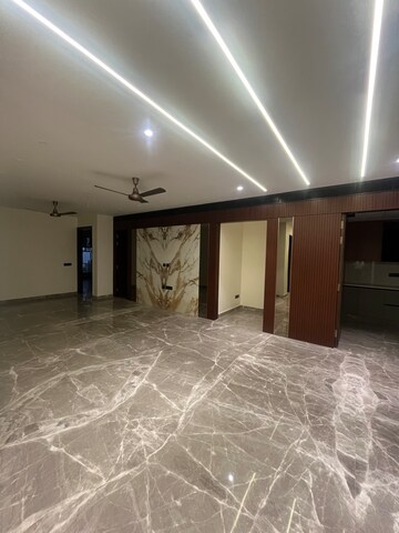 4 BHK Builder Floor For Sale in Sushant Lok I