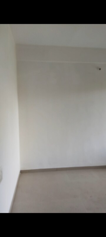 Room in 3 BHK Builder Floor at Orvi Co Operative Housing Society, Balewadi – for Rent