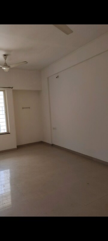 Room in 3 BHK Builder Floor at Orvi Co Operative Housing Society, Balewadi – for Rent