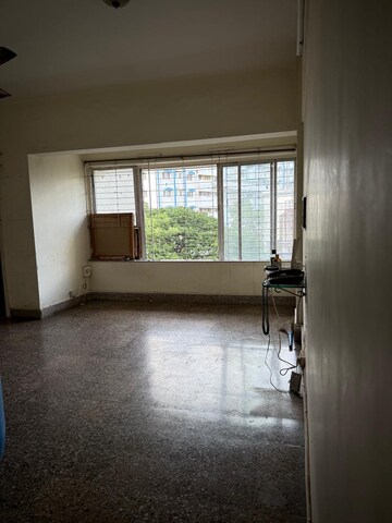Room in 2 BHK Apartment at Harbour Heights, Colaba – for Sale