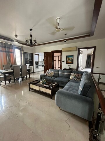 Living Room in 6+ BHK Independent House at Sector 9a – for Sale