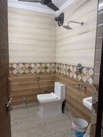 Bathroom in 2 BHK Apartment at Paschim Vihar – for Rent
