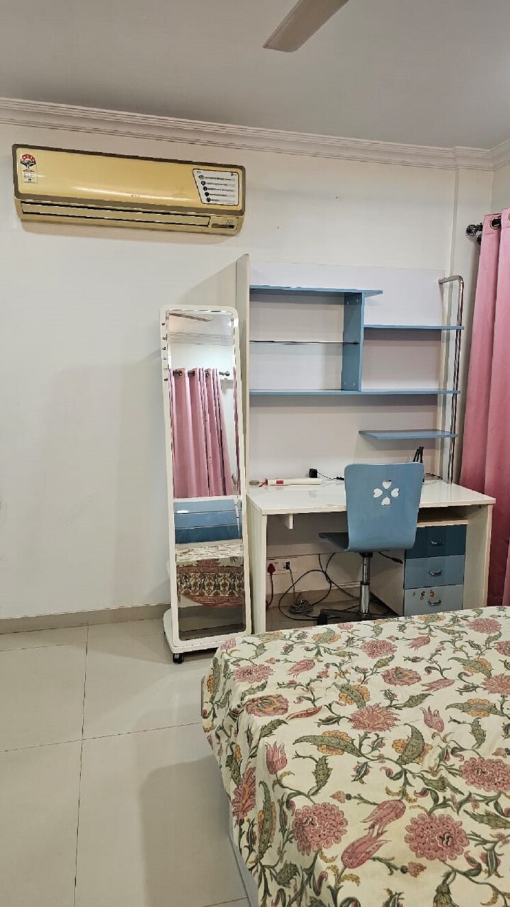 Bedroom, khar west 3 Bedroom 1200 Sq.Ft. Apartment In Khar West Mumbai 8830776