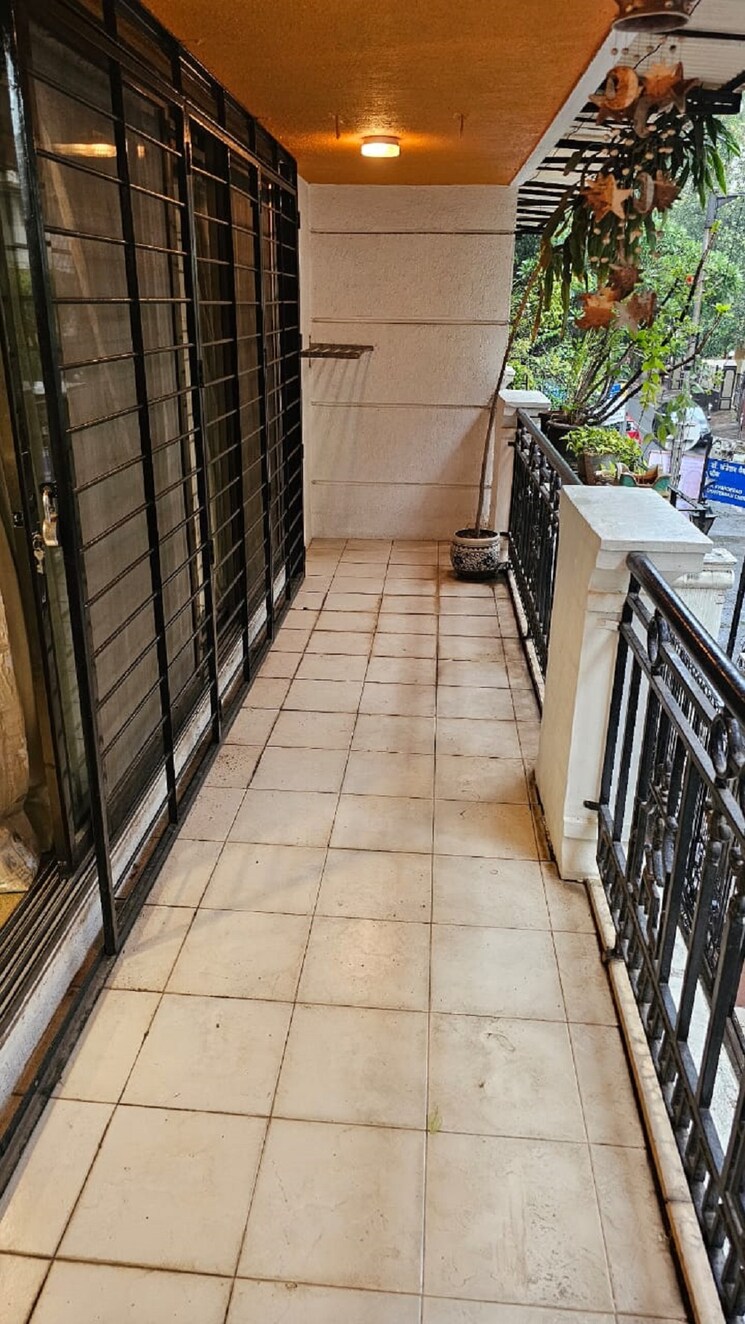 Balcony, khar west 3 Bedroom 1200 Sq.Ft. Apartment In Khar West Mumbai 8830776